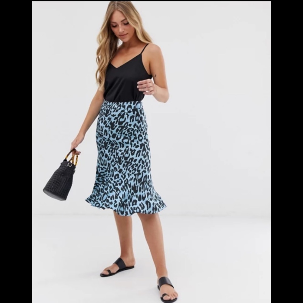 Asos Vila leopard print tiered skirt Size L